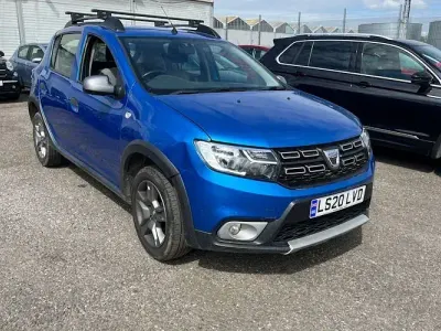 Używany Dacia Sandero Comfort 90 KM (66 kW) 2020 Niebieski Hatchback