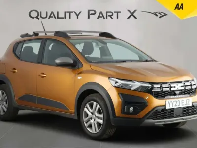 Used Dacia Sandero Expression 100 HP (73 kW) 2023 Orange Hatchback
