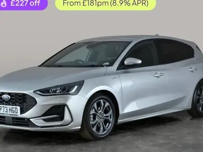 Käytetty Ford Focus ST-Line 125 HP (91 kW) 2023 Hopea Viistoperä
