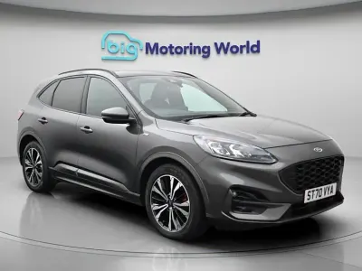 Usado Ford Kuga ST-Line X 150 HP (110 kW) 2020 Cinzento SUV