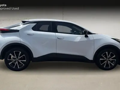 Gebraucht Toyota C-HR Design 140 PS (102 kW) 2025 Weiß SUV
