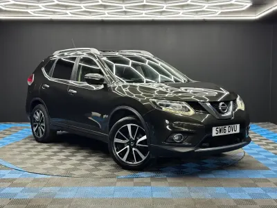 Used Nissan X-Trail Tekna 130 HP (95 kW) 2016 Green SUV