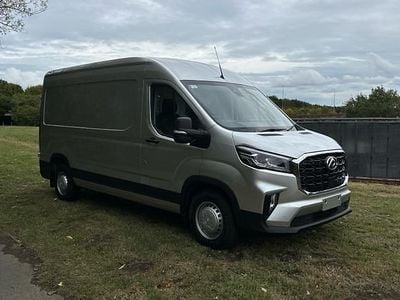 Maxus V90