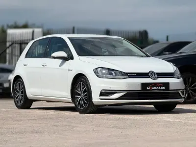 Used VW Golf VII SE 130 HP (95 kW) 2018 White Hatchback
