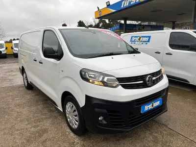 Used Vauxhall Vivaro drive 100 HP (73 kW) 2022 White MPV