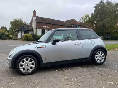 Używany Mini Cooper Hatch 2002 Srebrny Hatchback
