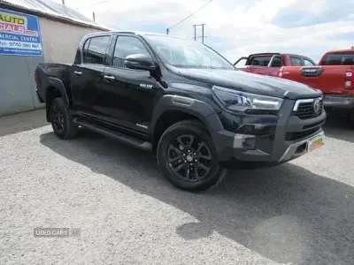 Nowe Toyota HiLux 204 KM (150 kW) 2026 Czarny Pickup