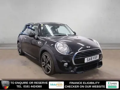 Używany Mini Cooper Hatch 136 KM (100 kW) 2018 Czarny Hatchback