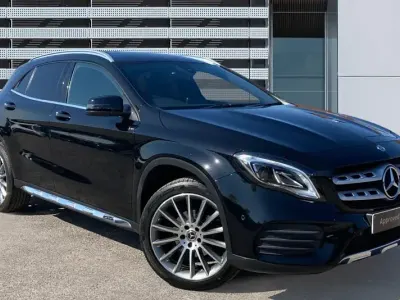 Usado Mercedes GLA180 AMG line 122 HP (89 kW) 2020 Preto SUV