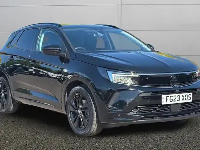 Używany Vauxhall Grandland X 131 KM (96 kW) 2023 Czarny SUV