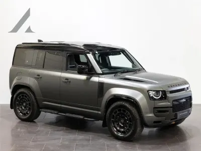 Used Land Rover Defender 626 HP (460 kW) 2025 Green SUV