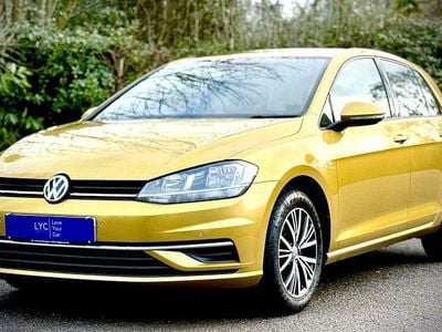 Used VW Golf VII SE 110 HP (80 kW) 2018 Hatchback