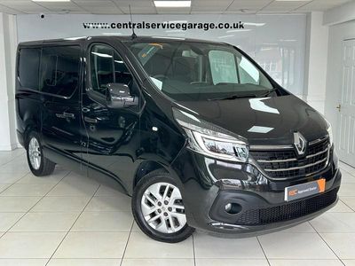 Black Used 2020 Renault Trafic MPV | £20,995 (Fair price)