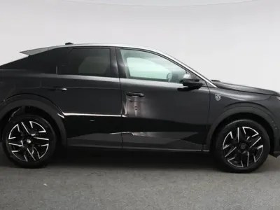 Używany Peugeot 3008 GT 134 KM (98 kW) 2024 Czarny SUV