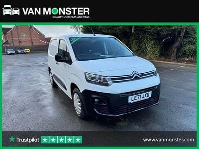 Used Citroën Berlingo 100 HP (73 kW) 2022 White MPV
