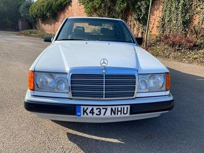 White Used 1993 Mercedes 220 Sedan | £5,850