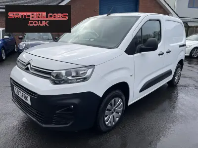 Used Citroën Berlingo 75 HP (55 kW) 2021 White MPV
