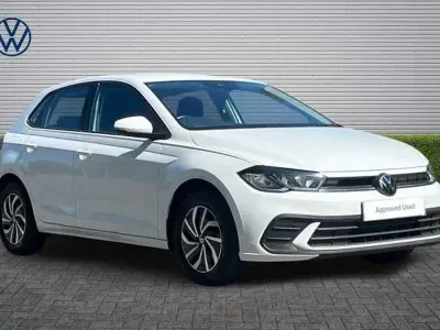 Used VW Polo Life 95 HP (69 kW) 2023 White Hatchback