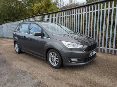 Usado Ford Grand C-Max Zetec 120 HP (88 kW) 2016 Cinzento Monovolume