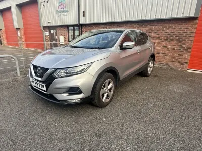 Used Nissan Qashqai Acenta Premium 140 HP (102 kW) 2019 Silver SUV