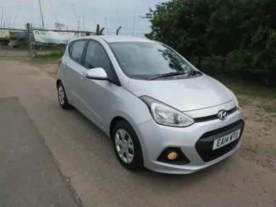 Used Hyundai i10 SE 87 HP (63 kW) 2014 Silver Hatchback