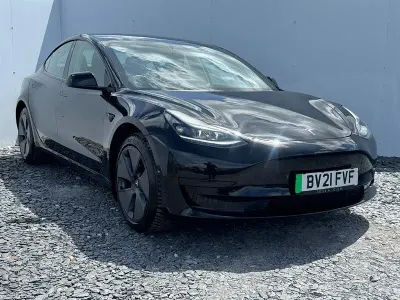 Used Tesla Model 3 Standard Range Plus 177 kW (241 HP) 2021 Black Sedan