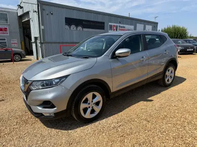 Used Nissan Qashqai Acenta Premium 140 HP (102 kW) 2019 Silver SUV
