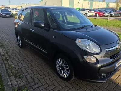Used Fiat 500L Lounge 85 HP (62 kW) 2014 Grey MPV