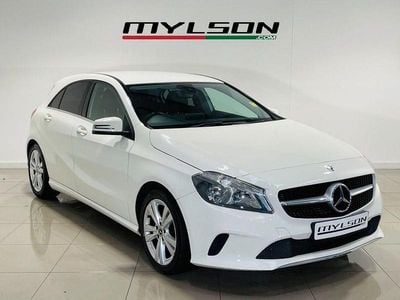 Used Mercedes A160 102 HP (75 kW) 2017 White Hatchback