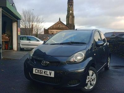 Used Toyota Aygo 67 HP (49 kW) 2011 Grey Hatchback