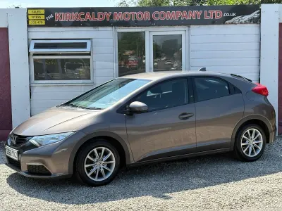 Used Honda Civic SE 100 HP (73 kW) 2012 Brown Hatchback