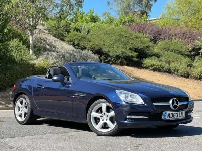 Usado Mercedes SLK250 204 HP (150 kW) 2014 Azul Cabrios