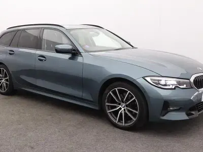 Used BMW 320 Sport Line 184 HP (135 kW) 2021 Blue Estate