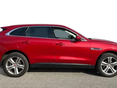 Used Jaguar F-Pace Portfolio 180 HP (132 kW) 2018 Red SUV