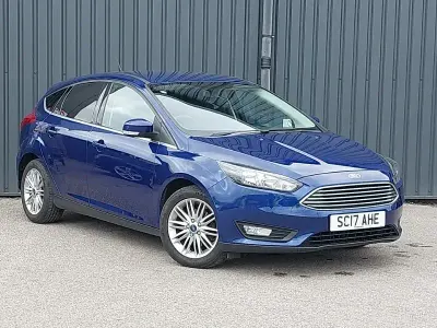 Używany Ford Focus Zetec 120 KM (88 kW) 2017 Niebieski Hatchback