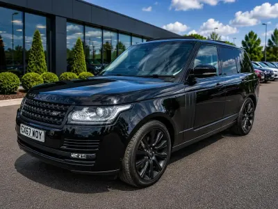 Gebraucht Land Rover Range Rover Vogue SE 306 PS (225 kW) 2017 Schwarz SUV