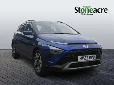 Begagnad Hyundai Bayon Premium 120 HK (88 kW) 2023 Blå SUV