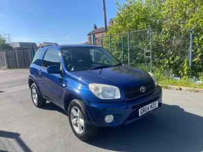 Usado Toyota RAV4 147 HP (108 kW) 2004 Azul SUV