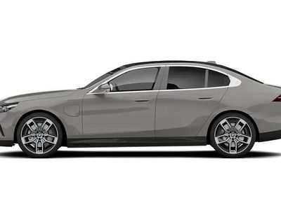 BMW 550e