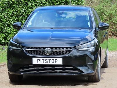 Second-hand Vauxhall Corsa Design Edition 100 CP (73 kW) 2023 Negru Hatchback