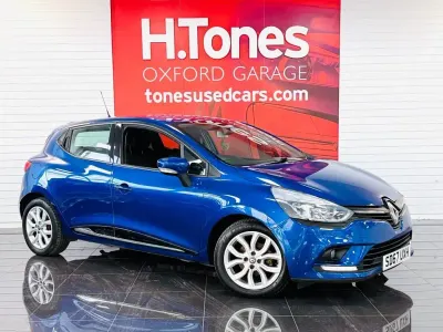 Usado Renault Clio IV Dynamique 90 CV (66 kW) 2017 Azul Utilitario