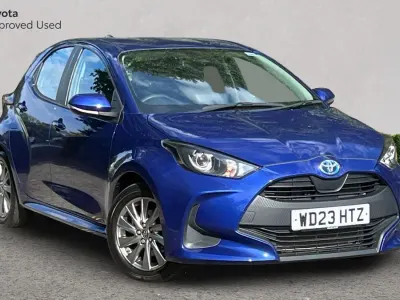 Used Toyota Yaris 116 HP (85 kW) 2023 Galactic blue Hatchback