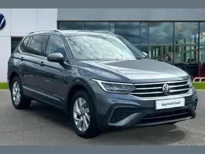 Used VW Tiguan Allspace Life 150 HP (110 kW) 2023 Grey SUV