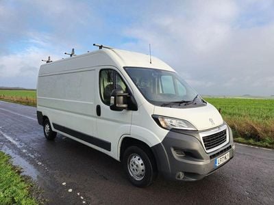 White Used 2017 Peugeot Boxer Van | £8,550 (Fair price)