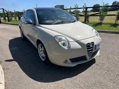 Used Alfa Romeo MiTo Distinctive 135 HP (99 kW) 2013 White Hatchback