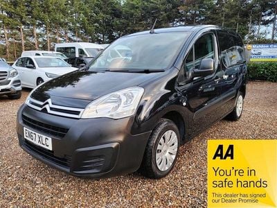 Used Citroën Berlingo 100 HP (73 kW) 2018 Black MPV