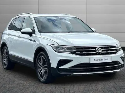 Używany VW Tiguan Elegance 150 KM (110 kW) 2023 Biały SUV