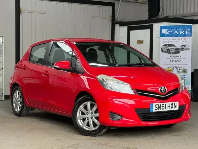 Used Toyota Yaris 2011 Red Hatchback