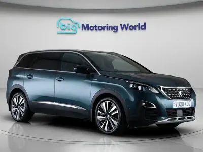 Używany Peugeot 5008 Premium 130 KM (95 kW) 2020 Zielony SUV
