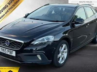 Used Volvo V40 CC 120 HP (88 kW) 2015 Estate